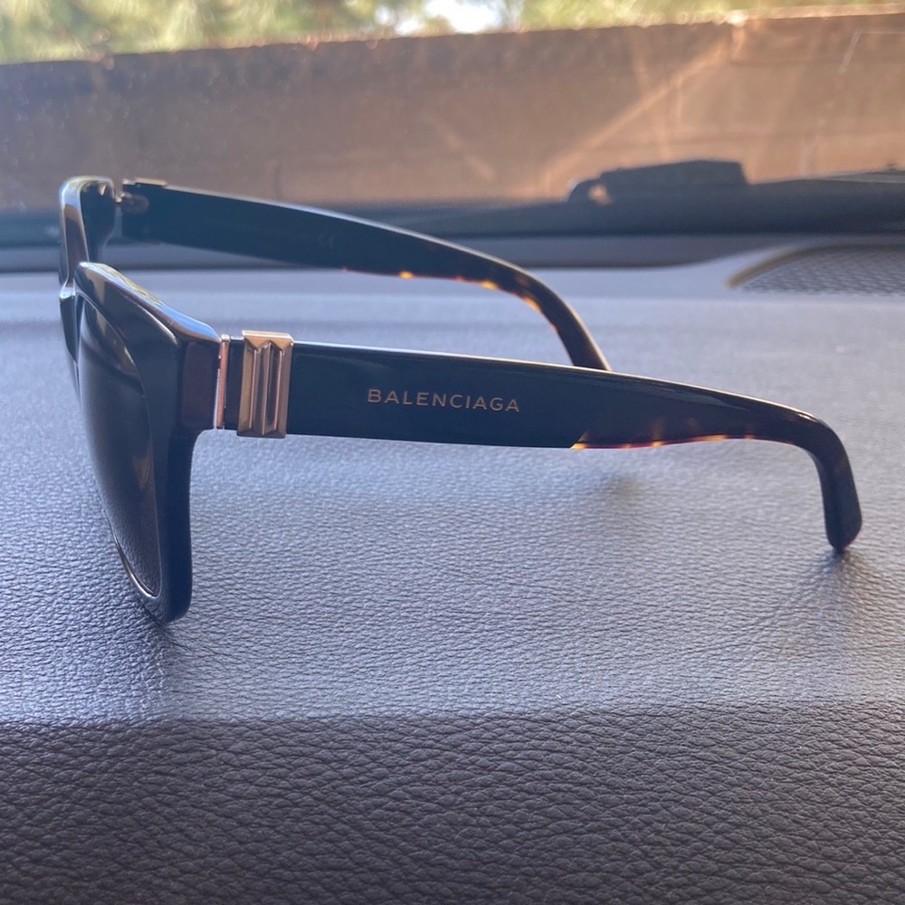 Balenciaga Sunglass Authentic - Picture 4 of 7